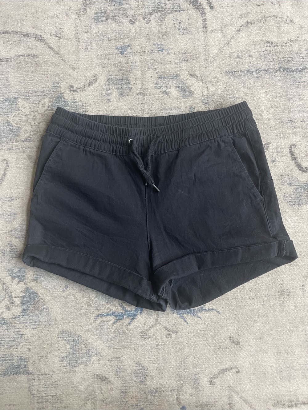 RD Style Black Pull On Drawstring Cuffed Shorts Women’s Small